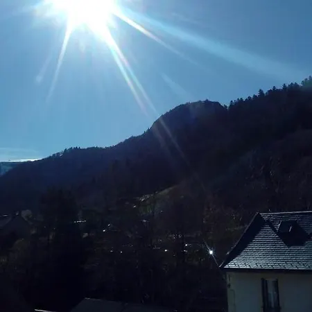 Les Milles Gouttes La Feuillee Apartment *